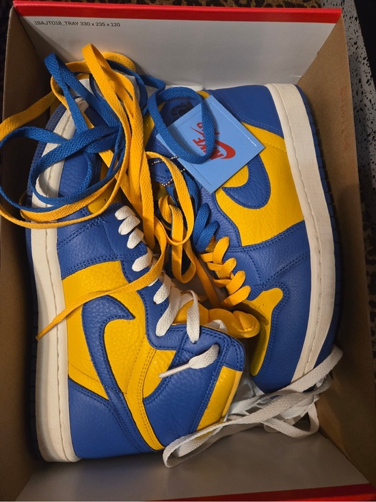 Nike Shoes - Nike High-Top Sneakers in Blue and Yellow